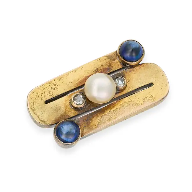 FABERGE, AN ANTIQUE IMPERIAL RUSSIAN SAPPHIRE, PEARL AND DIAMOND BROOCH, 1882-1898 in 56 zolotnik