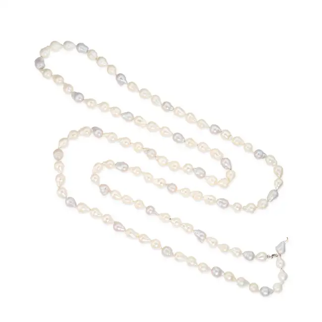 NO RESERVE - A BAROQUE PEARL ROPE NECKLACE comprising a single row of baroque pearls, clasp