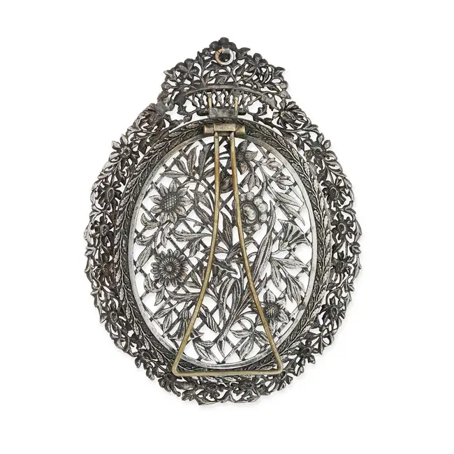 A FINE ANTIQUE GEORGIAN DIAMOND PORTRAIT MINIATURE FRAME, CIRCA 1800 in silver, the oval frame in