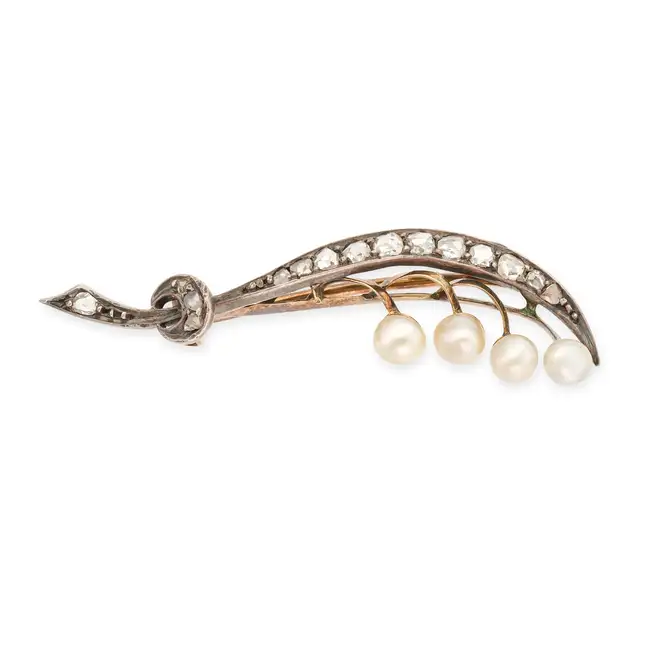 NO RESERVE - AN ANTIQUE PEARL AND DIAMOND LILY OF THE VALLEY BROOCH in yellow gold and silver,