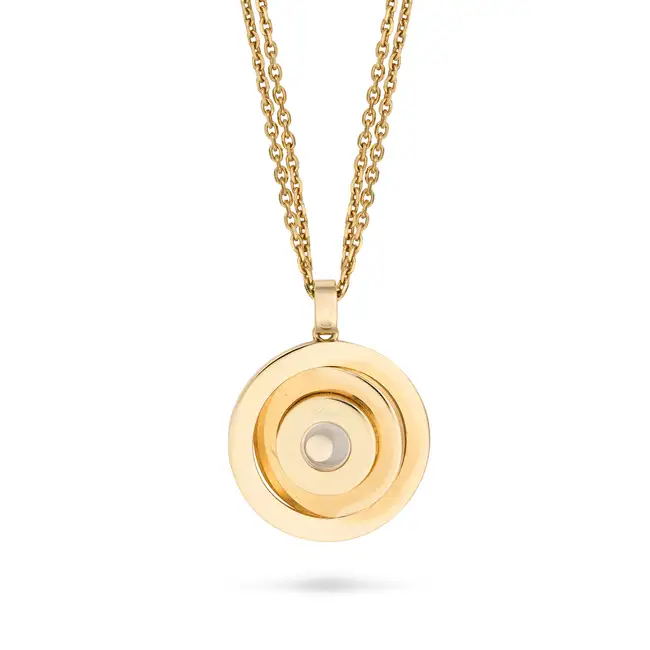 CHOPARD, A DIAMOND HAPPY SPIRIT PENDANT NECKLACE in 18ct yellow gold, the circular pendant with a