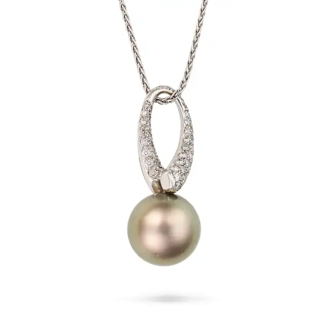 A TAHITIAN BLACK PEARL AND DIAMOND PENDANT NECKLACE the stylised pendant pave set with round