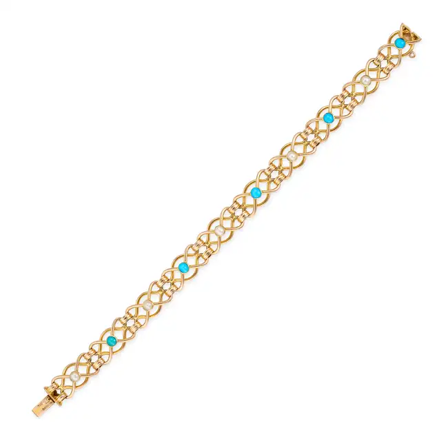 AN ANTIQUE TURQUOISE AND PEARL BRACELET in 15ct yellow gold, comprising a row of fancy links set