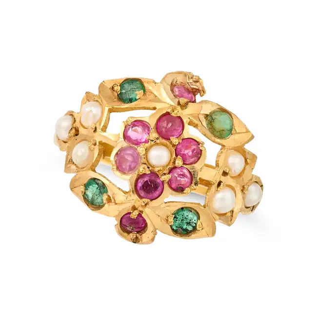 AN INDIAN PEARL, RUBY AND EMERALD HEART NECKLACE, EARRINGS AND RING SUITE the necklace comprising