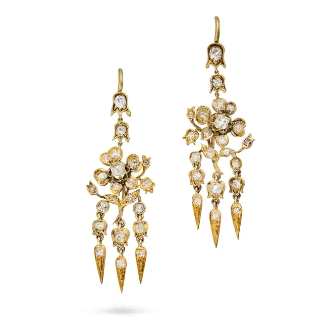 A PAIR OF ANTIQUE DIAMOND FLOWER DROP EARRINGS, 19TH CENTURY each in foliate design, suspending