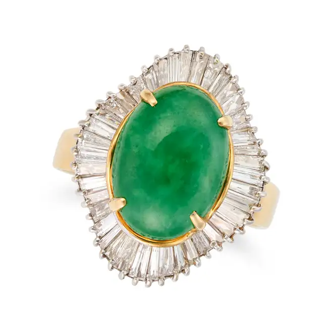 NO RESERVE - A FINE JADEITE JADE AND DIAMOND BALLERINA RING in 18ct yellow gold, set with a cabochon