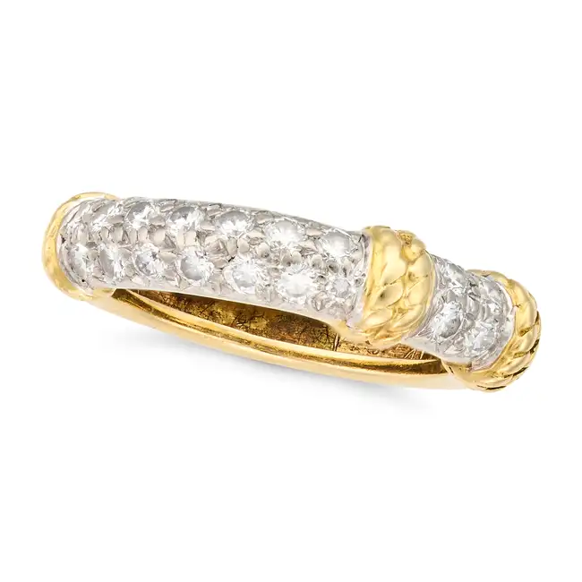 KUTCHINSKY, A DIAMOND DRESS RING in 18ct yellow gold, pave set with round brilliant cut diamonds,