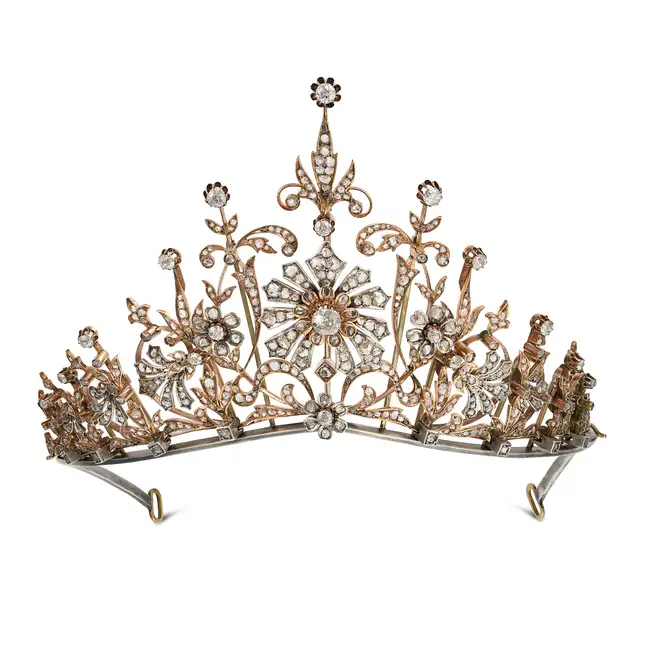 AN IMPRESSIVE ANTIQUE DIAMOND FLOWER TIARA, 19TH CENTURY comprising a graduating row of graduating