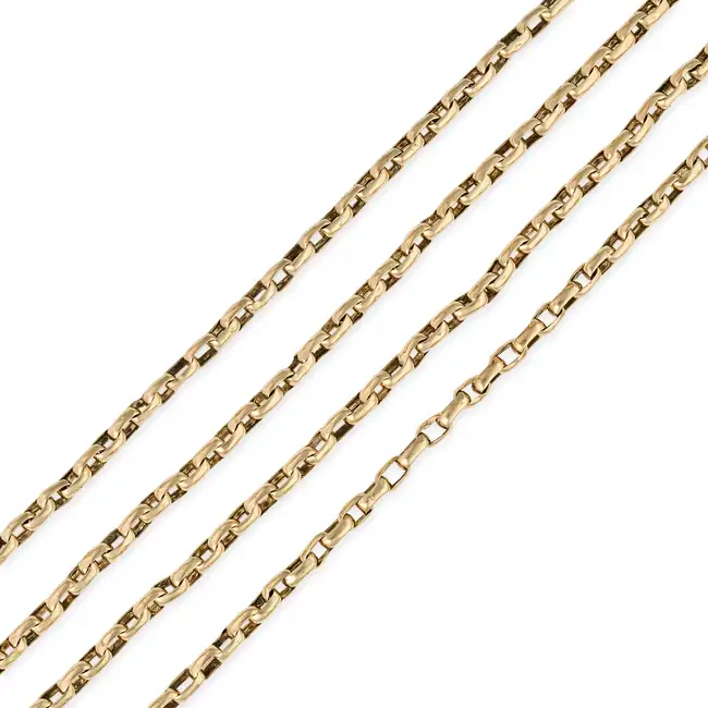 AN ANTIQUE GUARD CHAIN NECKLACE in yellow gold, comprising a row of oval links terminating with a