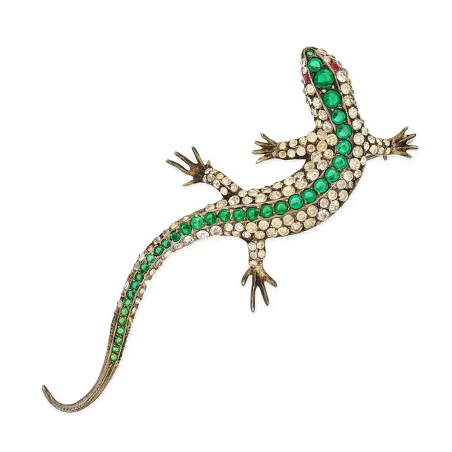 NO RESERVE - A LARGE ANTIQUE PASTE SALAMANDER BROOCH designed as a salamander, set with round cut