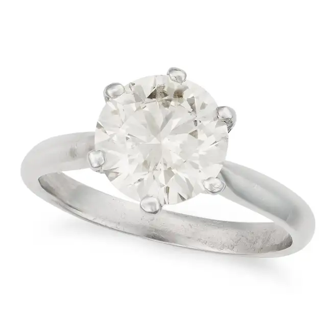 A 2.02 CARAT SOLITAIRE DIAMOND RING in platinum, set with a round brilliant cut diamond of 2.02