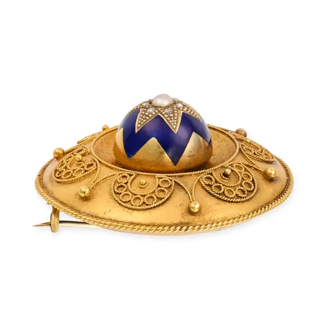 NO RESERVE - AN ANTIQUE VICTORIAN PEARL AND ENAMEL ETRUSCAN REVIVAL BROOCH, CIRCA 1870 in yellow