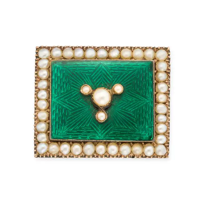 NO RESERVE - AN ANTIQUE PEARL AND ENAMEL BROOCH, 19TH CENTURY the body of rectangular design, set