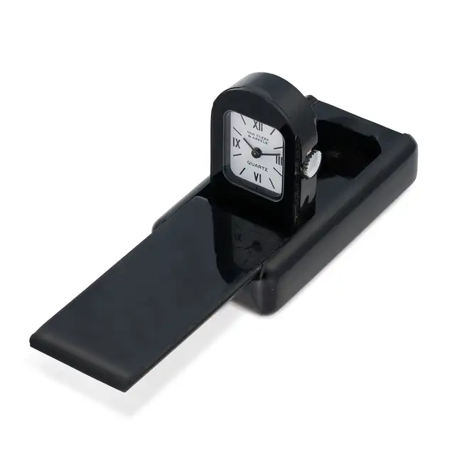 VAN CLEEF & ARPELS, A  VINTAGE PENDULETTE DOMINO WATCH / TIMEPIECE the rounded rectangular case with