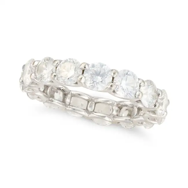 A FINE DIAMOND FULL ETERNITY RING set all around with a row of round brilliant cut diamonds