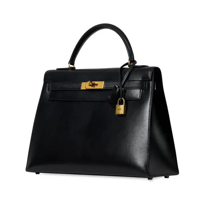 NO RESERVE - HERMÈS BLACK BOX CALF KELLY SELLIER 32 BAG  Condition grade C+.  Black Box Calf leather