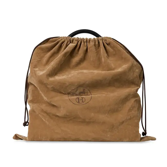 NO RESERVE - HERMÈS BLACK BOX CALF KELLY SELLIER 32 BAG  Condition grade C+.  Black Box Calf leather