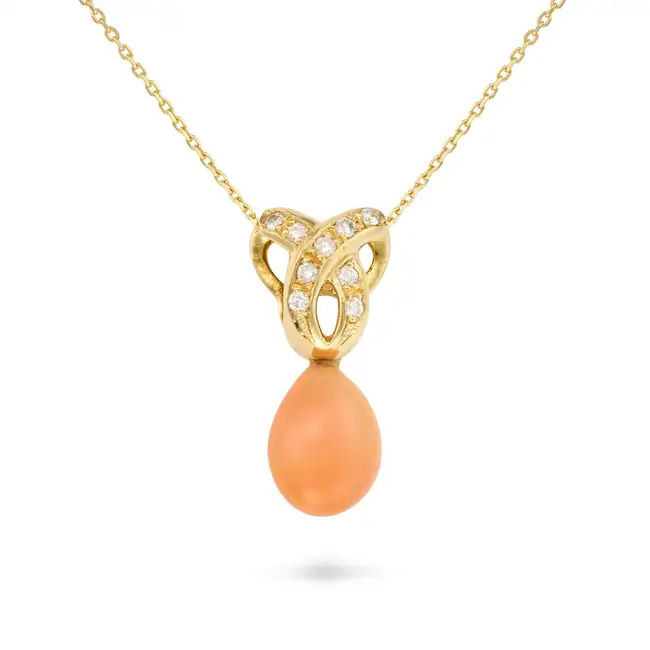 A MELO MELO PEARL AND DIAMOND NECKLACE the pendant set with a melo melo pearl of 2.94 carats,
