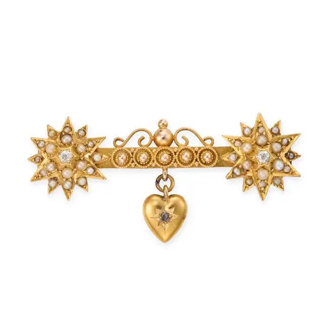 NO RESERVE - AN ANTIQUE VICTORIAN PEARL AND DIAMOND BAR BROOCH, CIRCA 1890 in yellow gold,