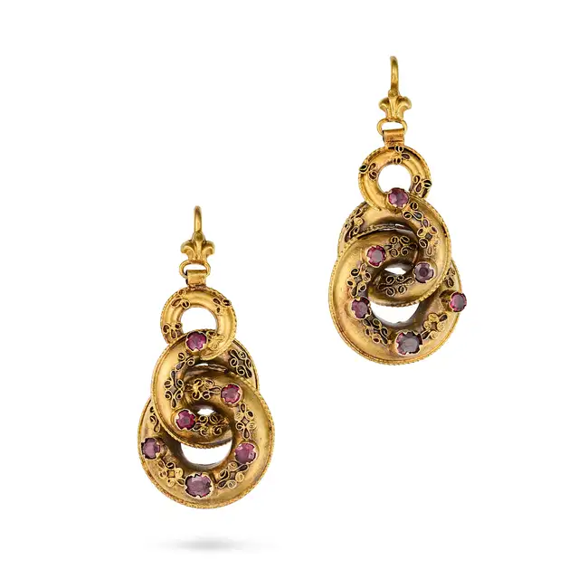 A PAIR OF ANTIQUE VICTORIAN GARNET DROP EARRINGS each comprising three graduating interlocking hoops