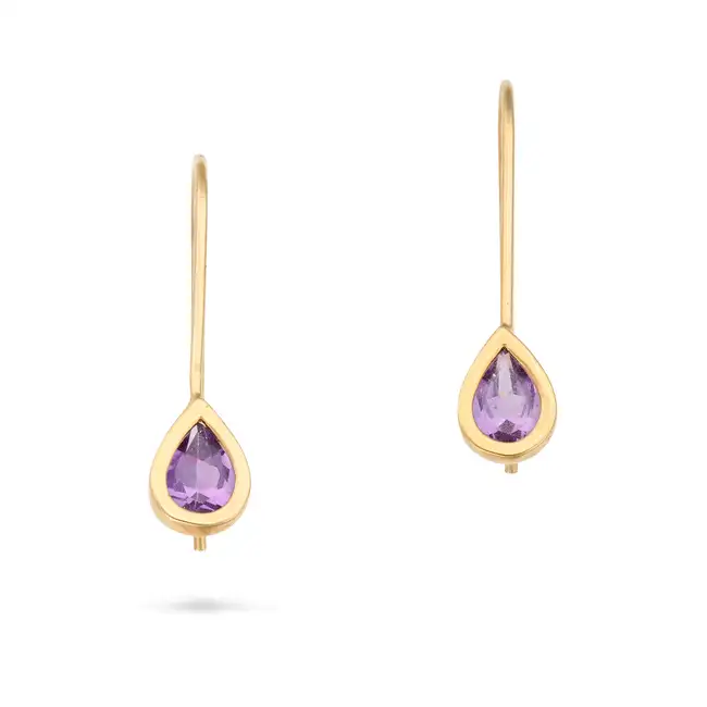 NO RESERVE - A PAIR OF AMETHYST DROP EARRINGS each comprising a hook fitting suspending a pear cut