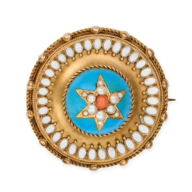 NO RESERVE - AN ANTIQUE VICTORIAN TURQUOISE, CORAL, PEARL AND ENAMEL BROOCH, CIRCA 1860 in yellow