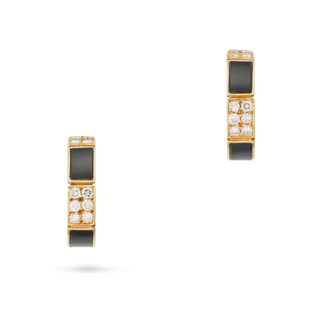 VAN CLEEF & ARPELS, A FINE PAIR OF ONYX AND DIAMOND HOOP EARRINGS, 1960's in 18ct yellow gold,