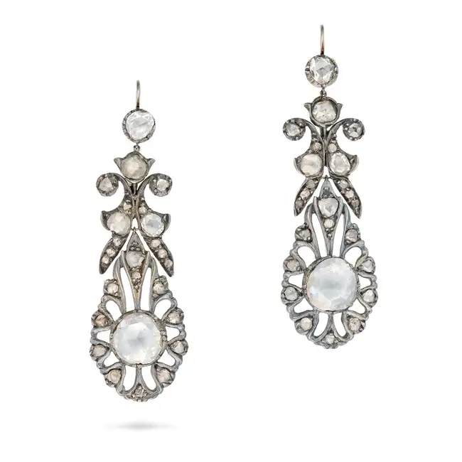 A PAIR OF ANTIQUE GEORGIAN DIAMOND DROP EARRINGS, CIRCA 1800 AND LATER in silver, each in foliate