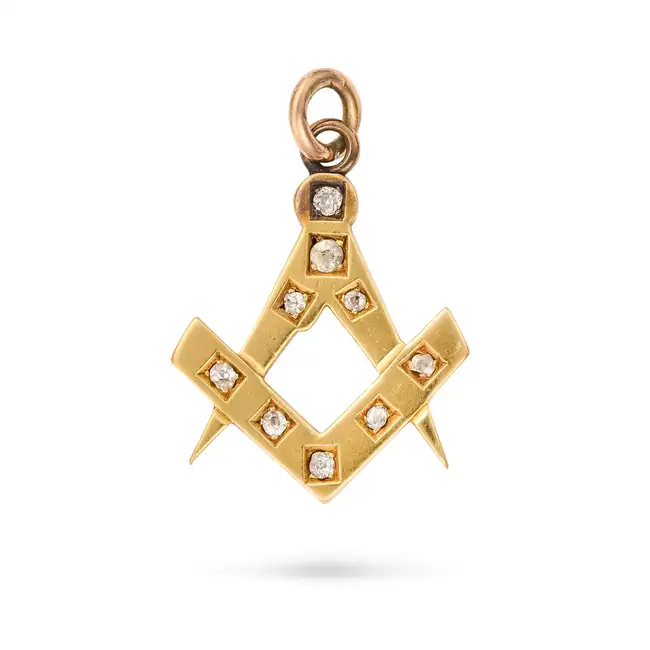 NO RESERVE - AN ANTIQUE DIAMOND MASONIC PENDANT in yellow gold, designed as a masonic compass,