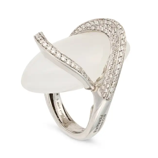 GIOVANNI FERRARIS, A CHALCEDONY AND DIAMOND DRESS RING in 18ct white gold, set with a large marquise