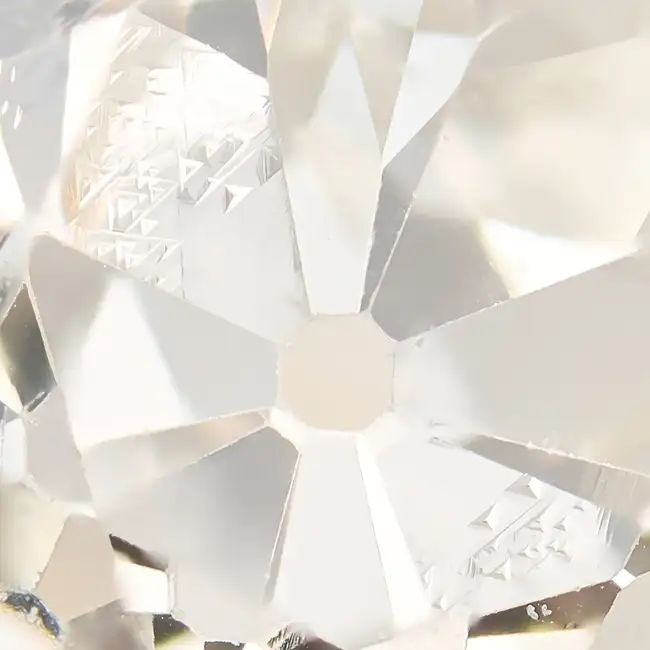 CHAUMET, A FINE VINTAGE DIAMOND DRESS RING in 18ct yellow gold and platinum, set with an old cut