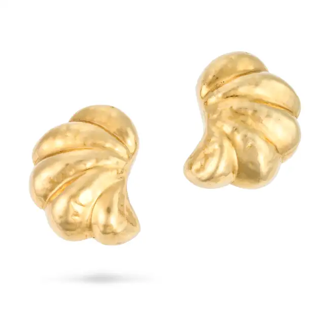 A PAIR OF ITALIAN GOLD EARRINGS in 18ct yellow gold, each comprising stylised segments, Italian