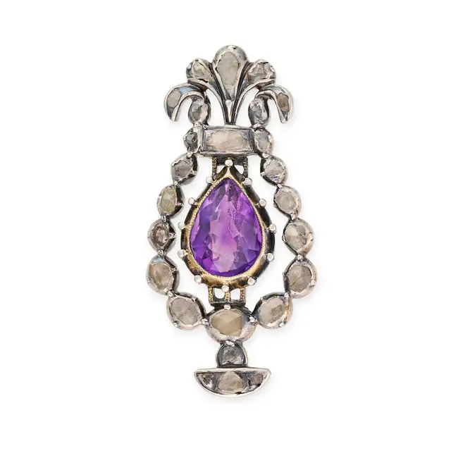 AN ANTIQUE AMETHYST AND DIAMOND BROOCH, EARLY 19TH CENTRY in yellow gold and silver, designed as a