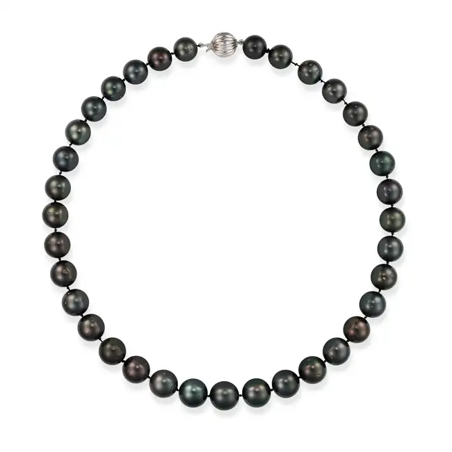 A TAHITIAN PEARL NECKLACE comprising a single row of black pearls ranging from 11.00mm-13.07mm,