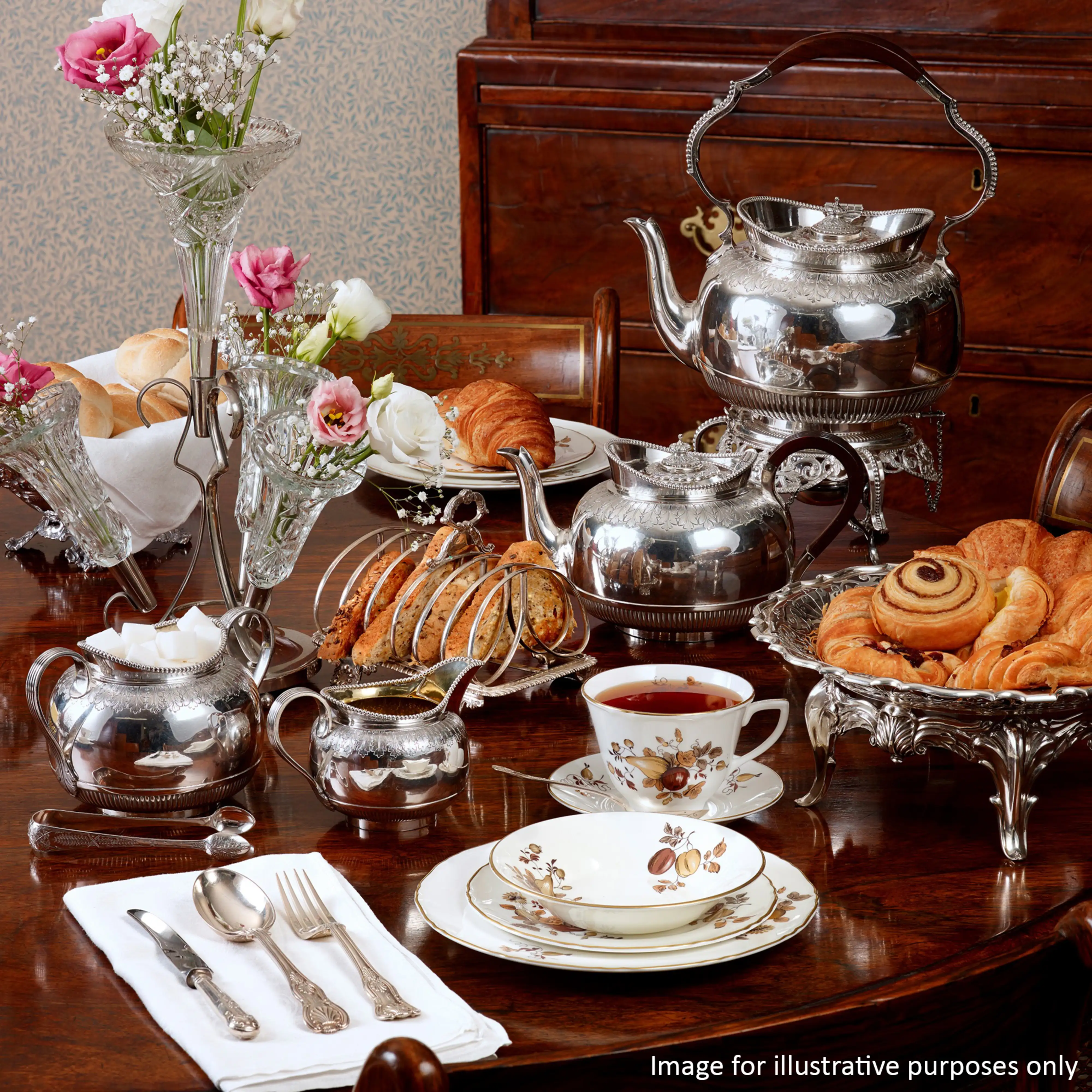 Antiques, Silver & Collectables