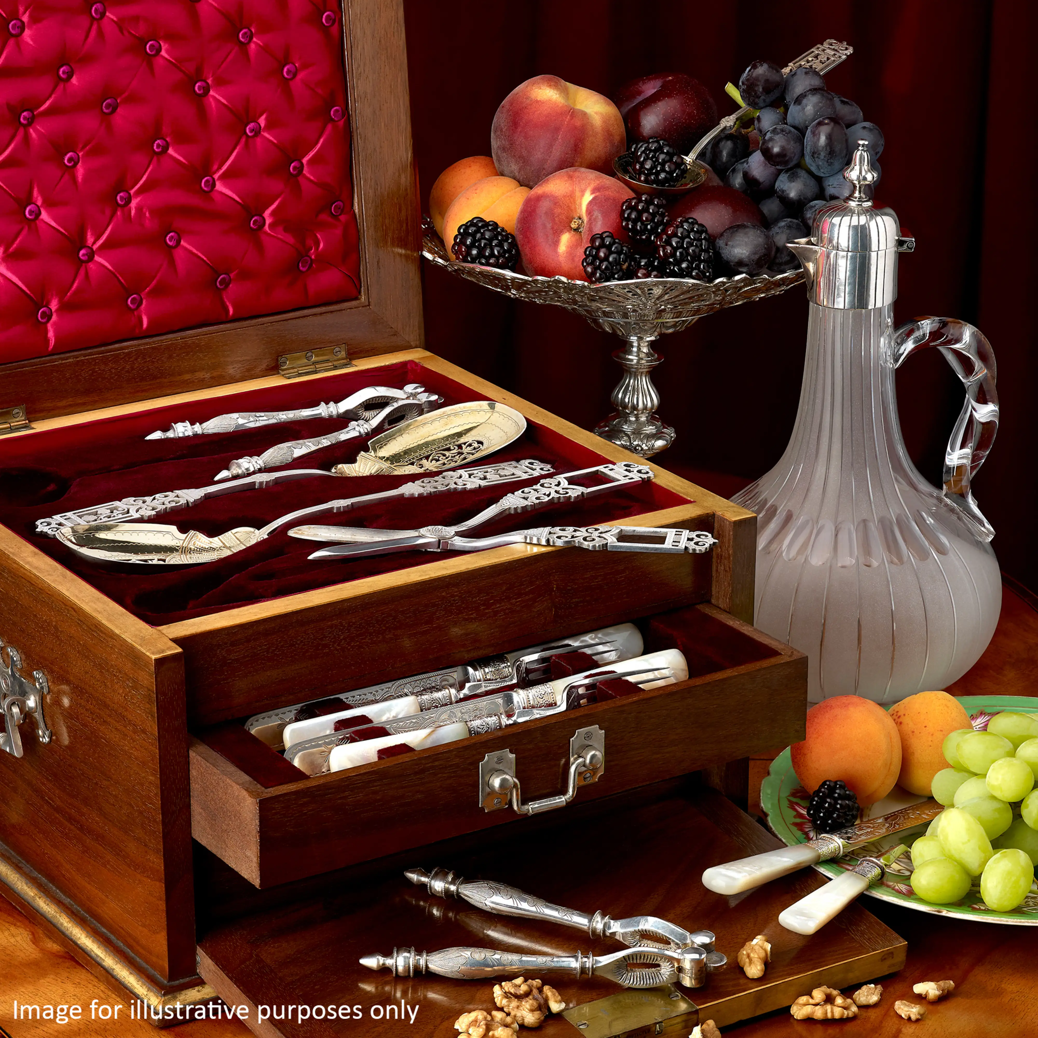 Antiques, Silver & Collectables