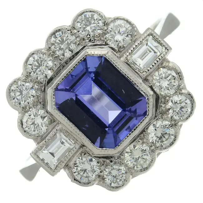 Tanzanite & diamond cluster ring