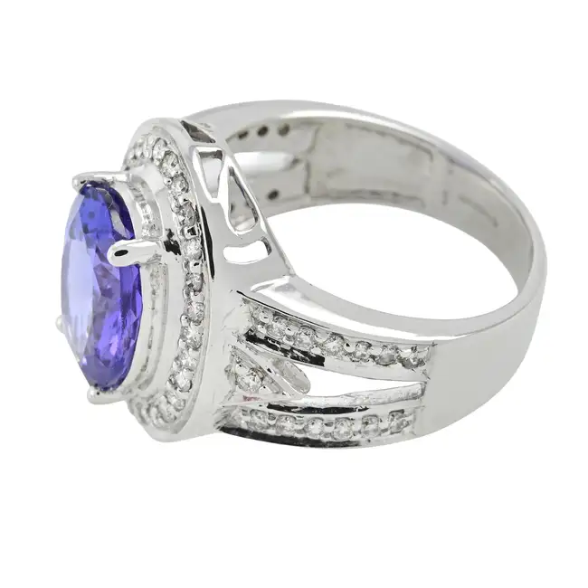 18ct gold tanzanite and diamond dress ring