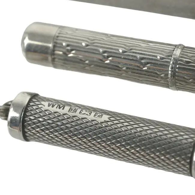 Assorted silver & metal novelties