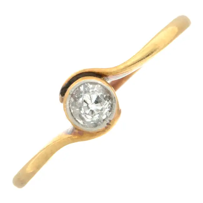 Diamond single-stone ring