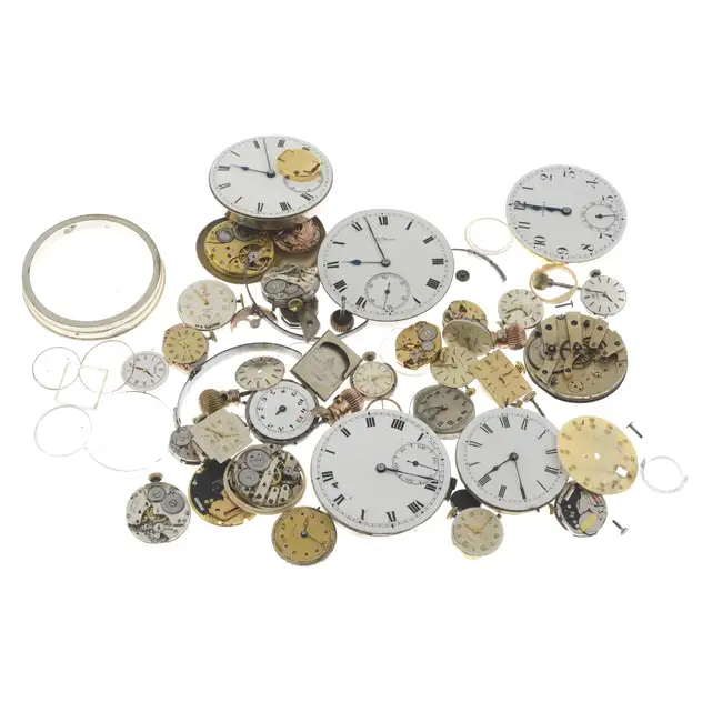 Watch movements. Approximately 25. 