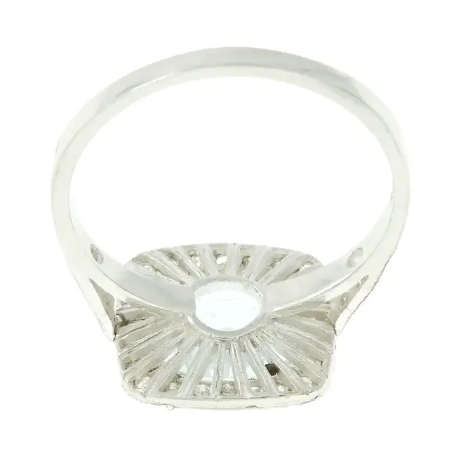 Aquamarine & diamond dress ring
