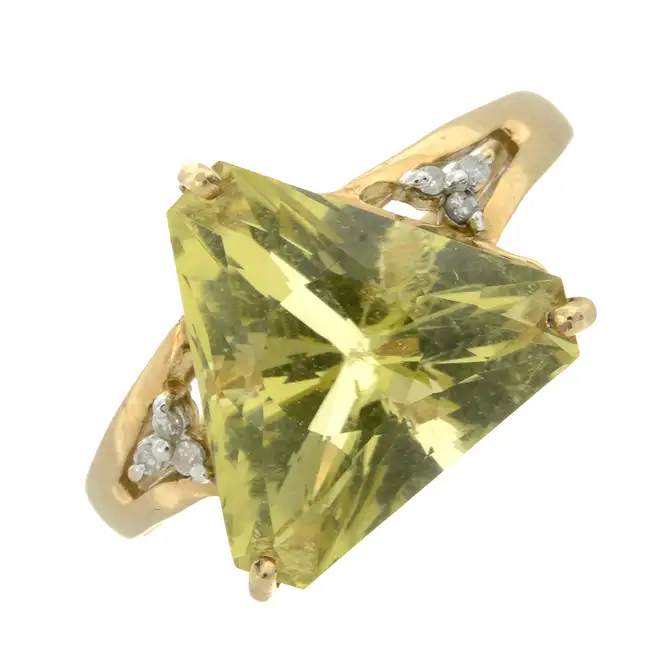 9ct gold quartz & diamond ring