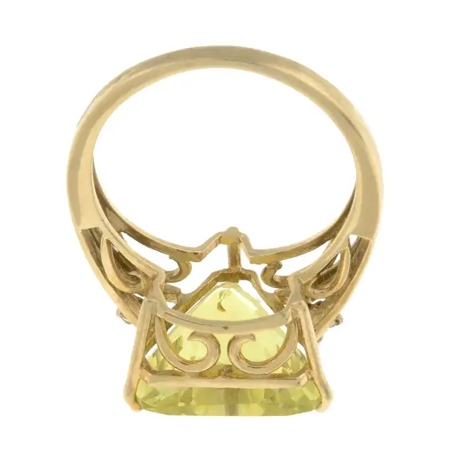 9ct gold quartz & diamond ring