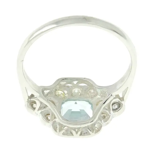 Aquamarine & diamond dress ring