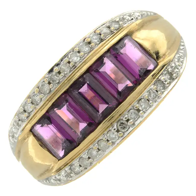 9ct gold garnet & diamond dress ring