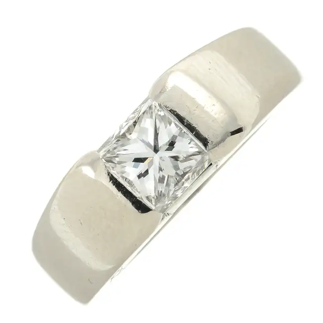 Platinum diamond single-stone ring