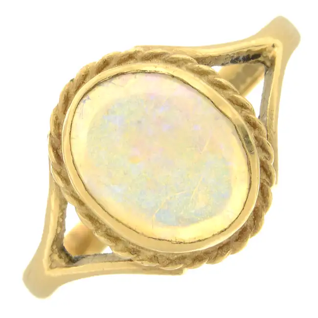 18ct gold opal single-stone ring
