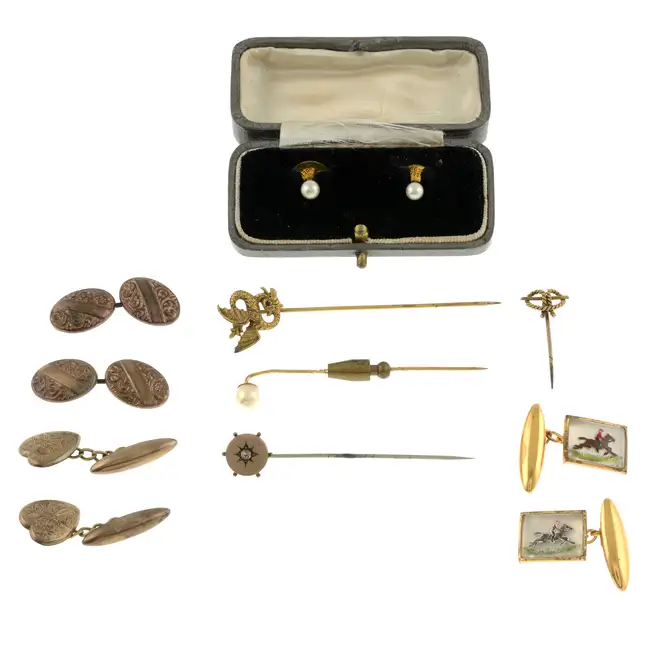 Selection of early 20th century jewellery