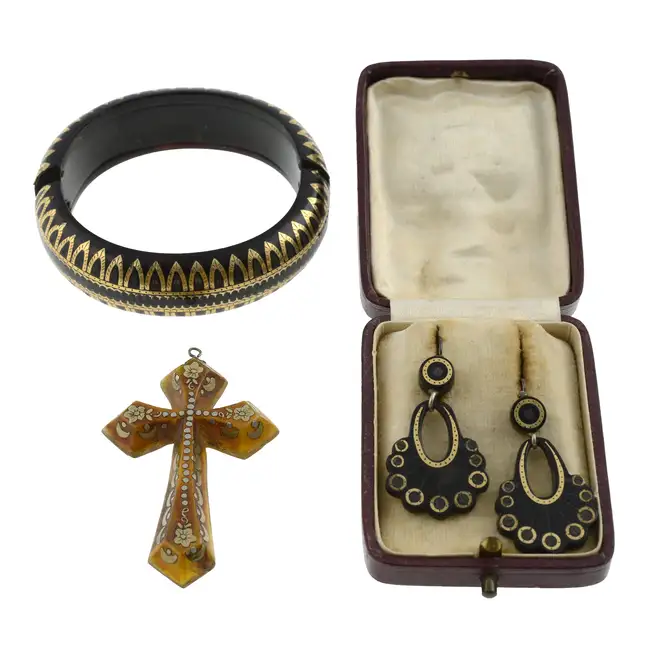 Late 19th c. horn & tortoiseshell pique jewellery